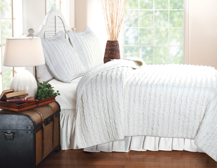 Bella Ruffle White Bedding Set