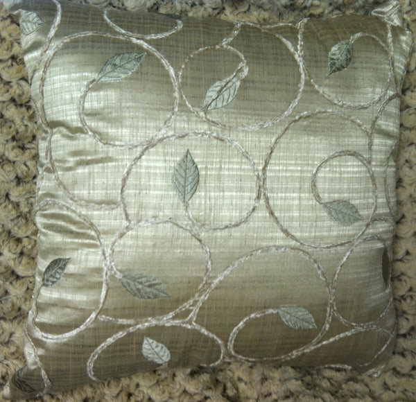 Softline Silk Road Scroll Collection Decorative Throw Pillow-White