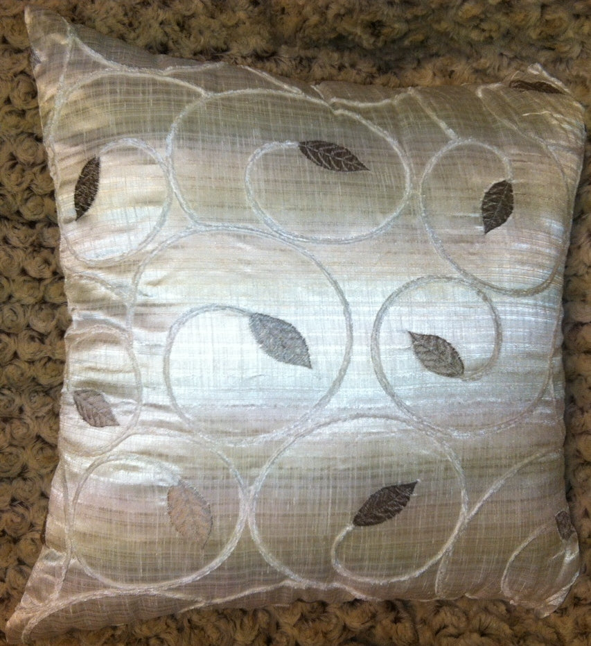 Softline Silk Road Scroll Collection Decorative Throw Pillow-White